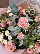 Load image into Gallery viewer, Boxed Bouquet