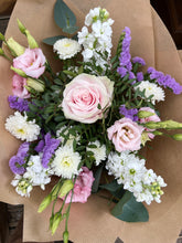 Load image into Gallery viewer, Flower Subscription ~ 6 Months