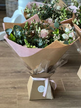 Load image into Gallery viewer, Boxed Bouquet