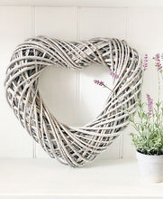 Load image into Gallery viewer, Willow  Chaplet Heart
