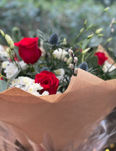 Load image into Gallery viewer, Christmas Boxed Bouquet
