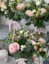 Load image into Gallery viewer, Valentines Pre Order - Posy Kisses Vase
