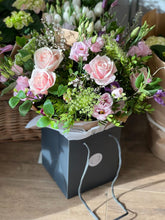 Load image into Gallery viewer, Mothers Day Week ~ Luxury Bag Bouquet
