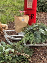 Load image into Gallery viewer, Fresh Wreath Making Kit 2026
